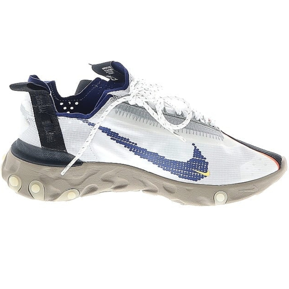 Nike Black and White Sneakers with Athletic Design